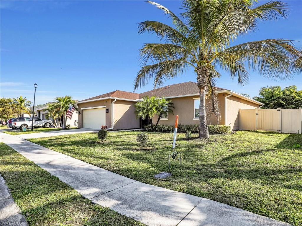 6412 Estero Bay Dr, Fort Myers, FL 33908 Photo