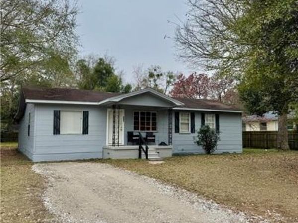 305 11th Avenue, Chickasaw, AL 36611