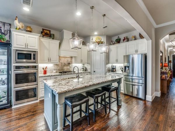 204 Shadow Creek Lane, Hickory Creek, TX 75065