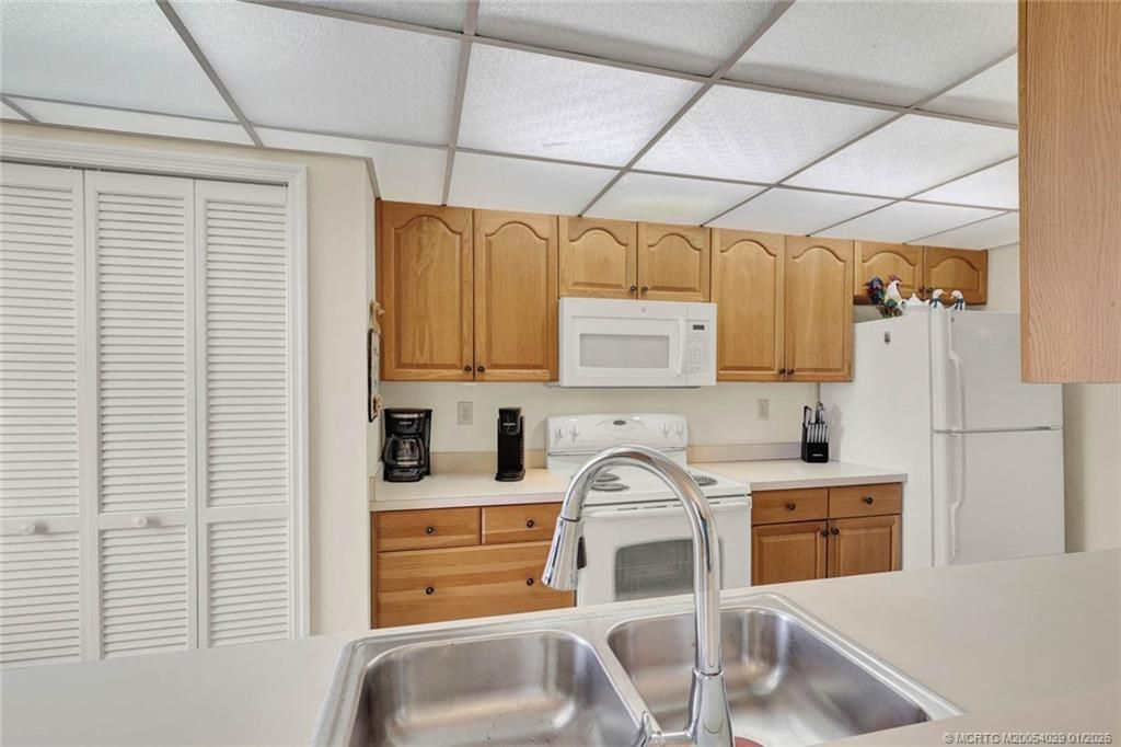 10044 S Ocean Drive, Unit 801, Jensen Beach, FL 34957 Photo