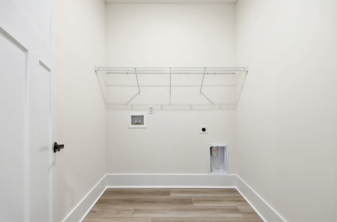 427 White Willow Way Photo 13