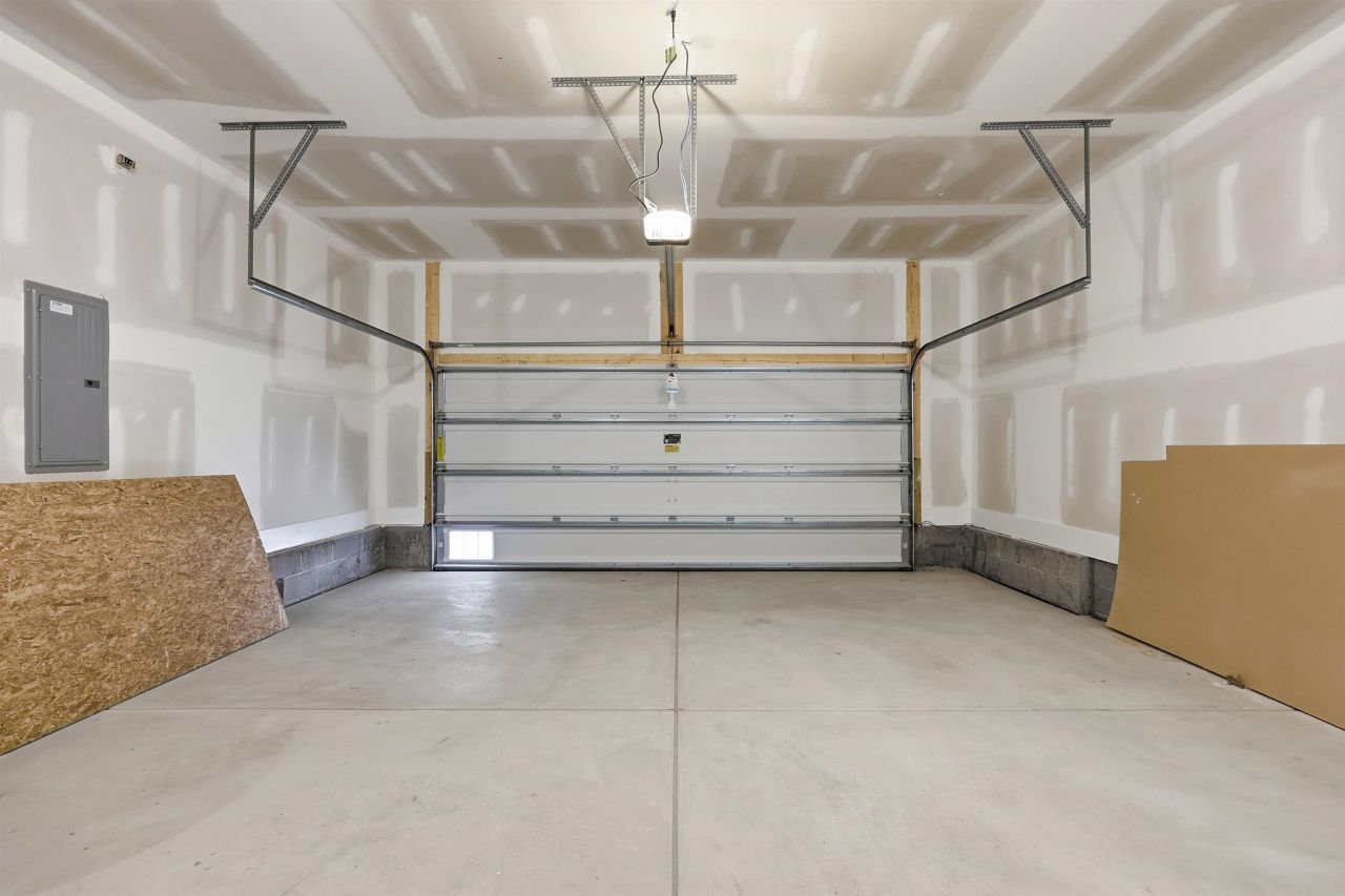 427 White Willow Way Photo 14