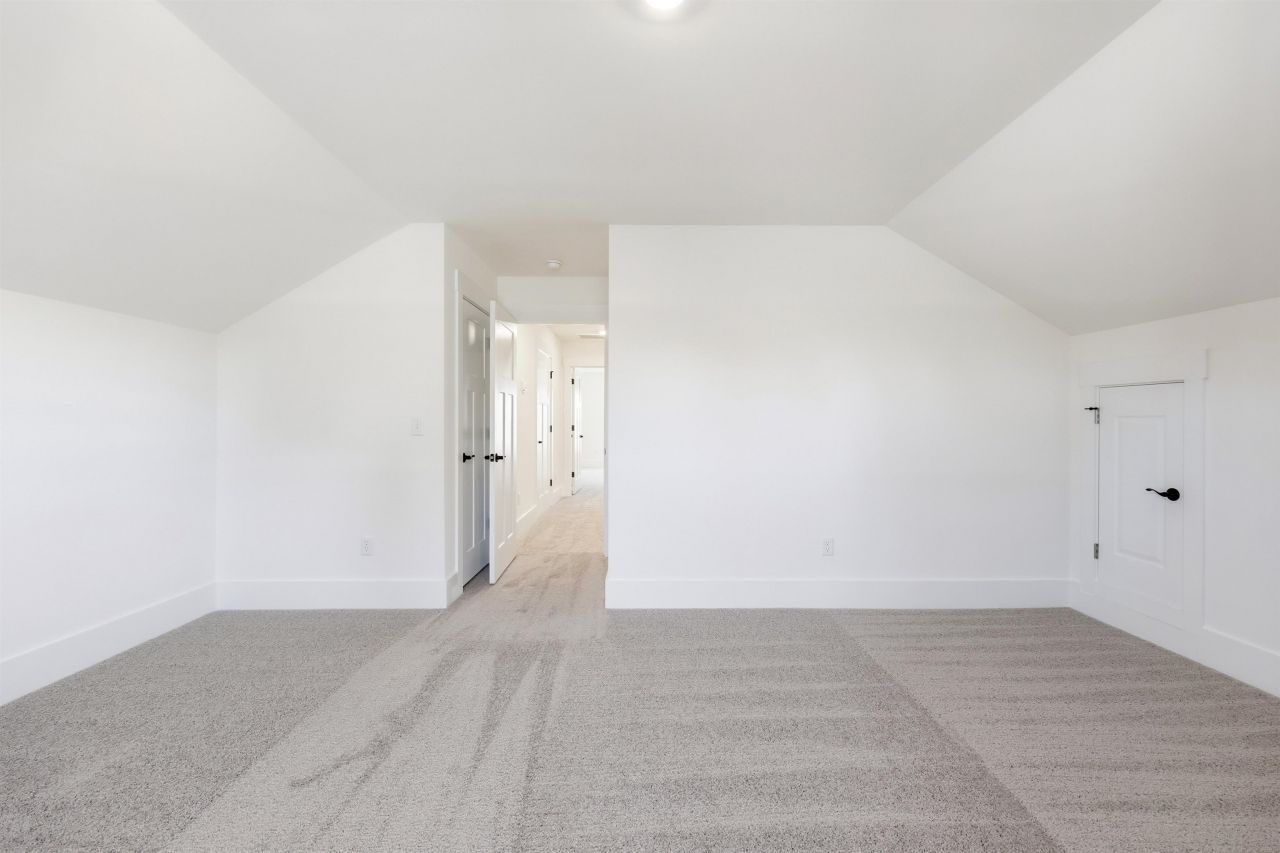 427 White Willow Way Photo 24