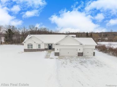 11289 Green Road, Atlas Twp, MI 48438