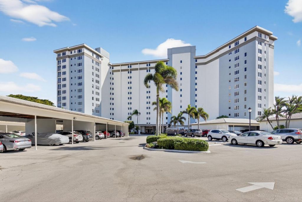 555 SE 6th Avenue, Unit 9g, Delray Beach, FL 33483 Photo