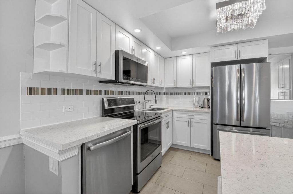 555 SE 6th Avenue, Unit 9g, Delray Beach, FL 33483 Photo