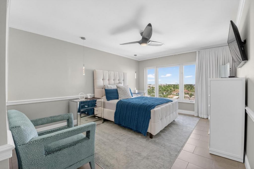 555 SE 6th Avenue, Unit 9g, Delray Beach, FL 33483 Photo