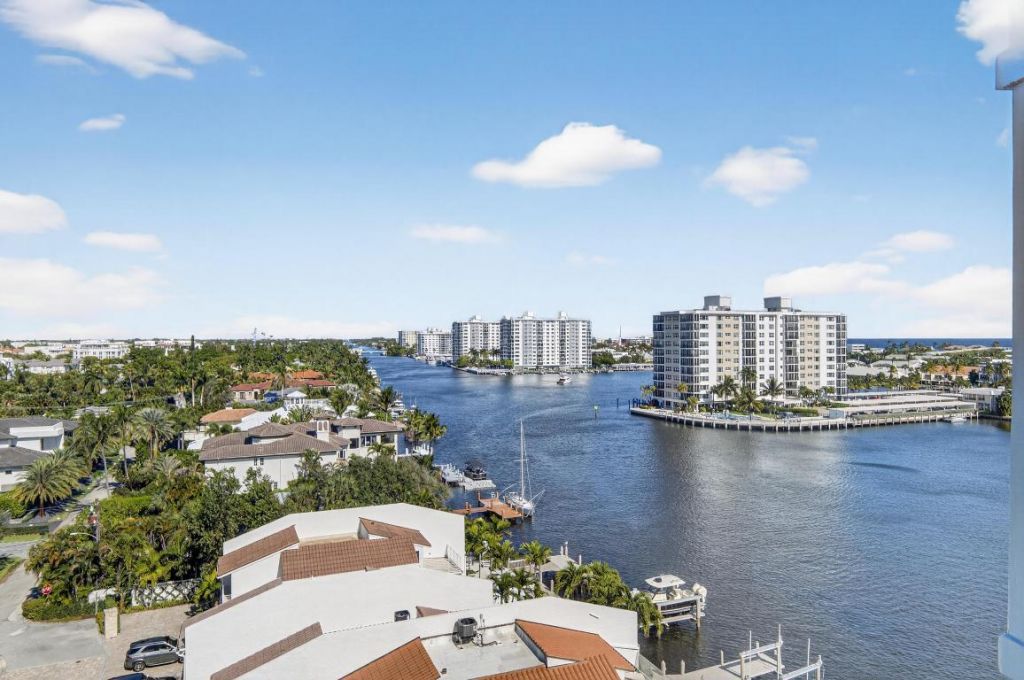 555 SE 6th Avenue, Unit 9g, Delray Beach, FL 33483 Photo