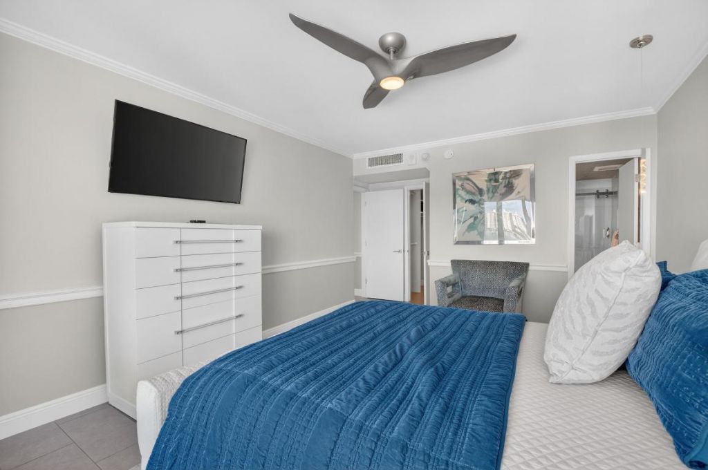 555 SE 6th Avenue, Unit 9g, Delray Beach, FL 33483 Photo