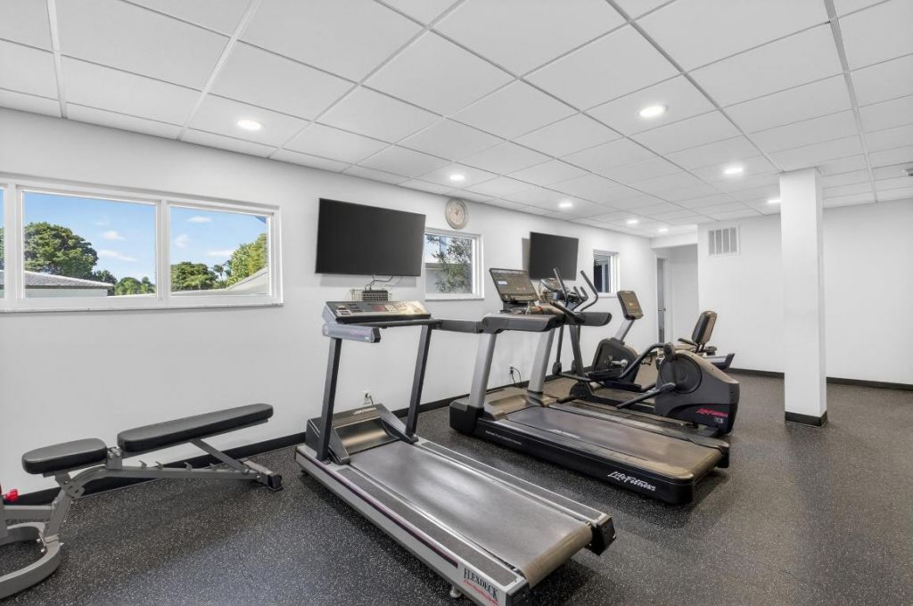 555 SE 6th Avenue, Unit 9g, Delray Beach, FL 33483 Photo