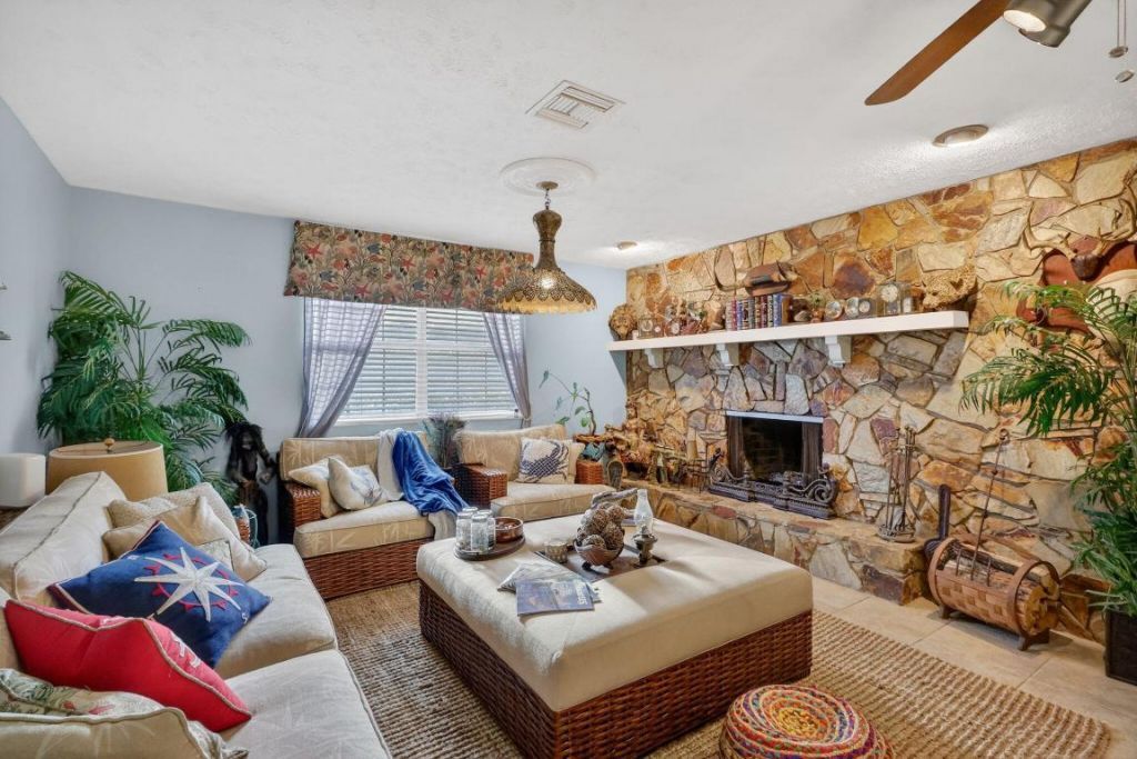 1207 SE Palm Beach Road, Port Saint Lucie, FL 34952 Photo