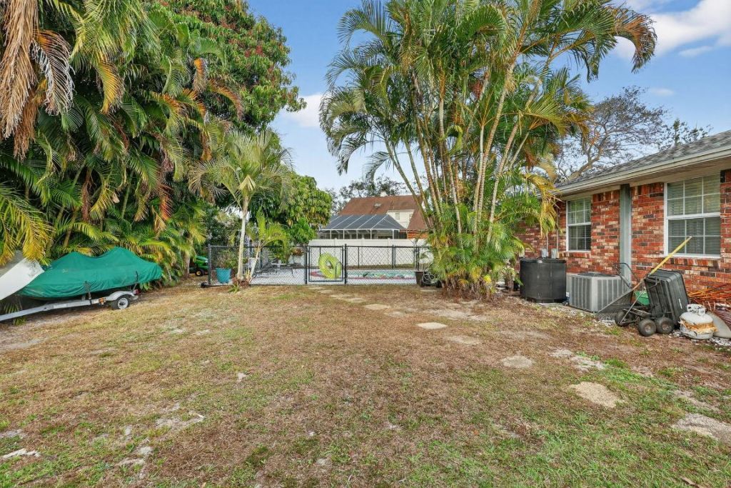 1207 SE Palm Beach Road, Port Saint Lucie, FL 34952 Photo