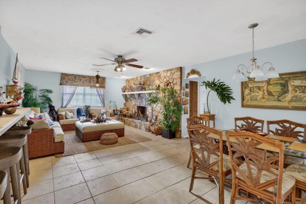 1207 SE Palm Beach Road, Port Saint Lucie, FL 34952 Photo