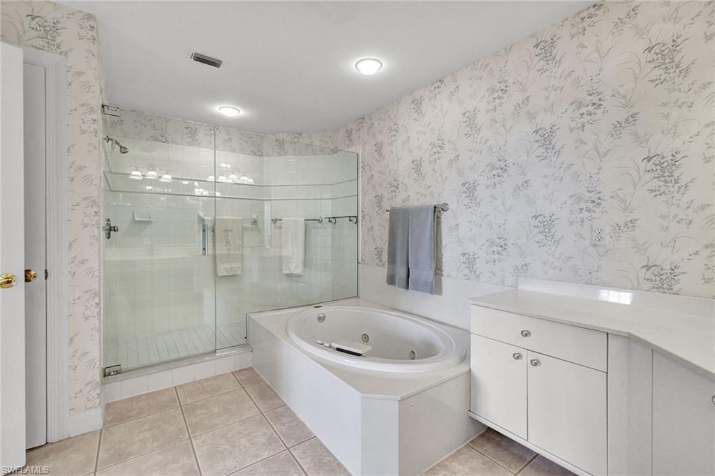 3471 Ballybridge Cir, Unit 202, Bonita Springs, FL 34134 Photo