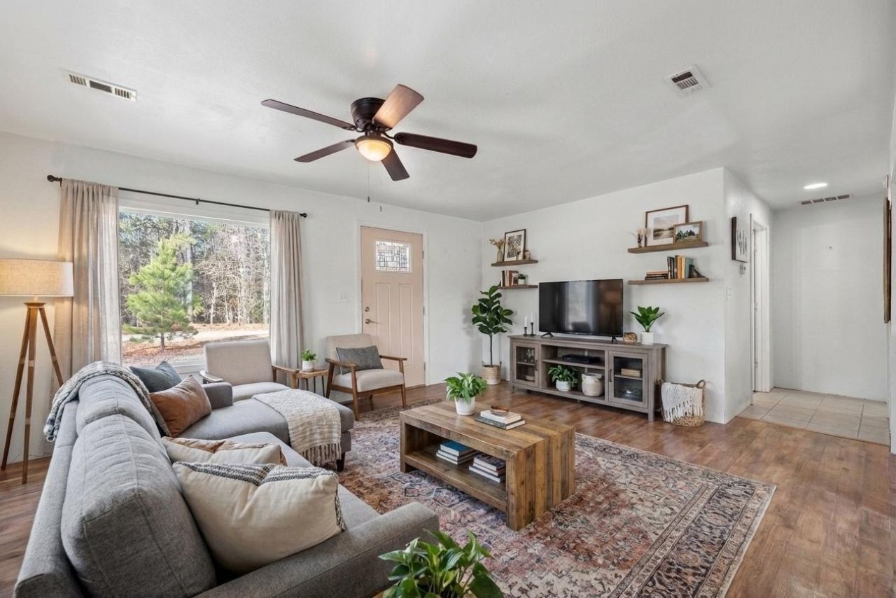 216 Mary Drive Photo 11