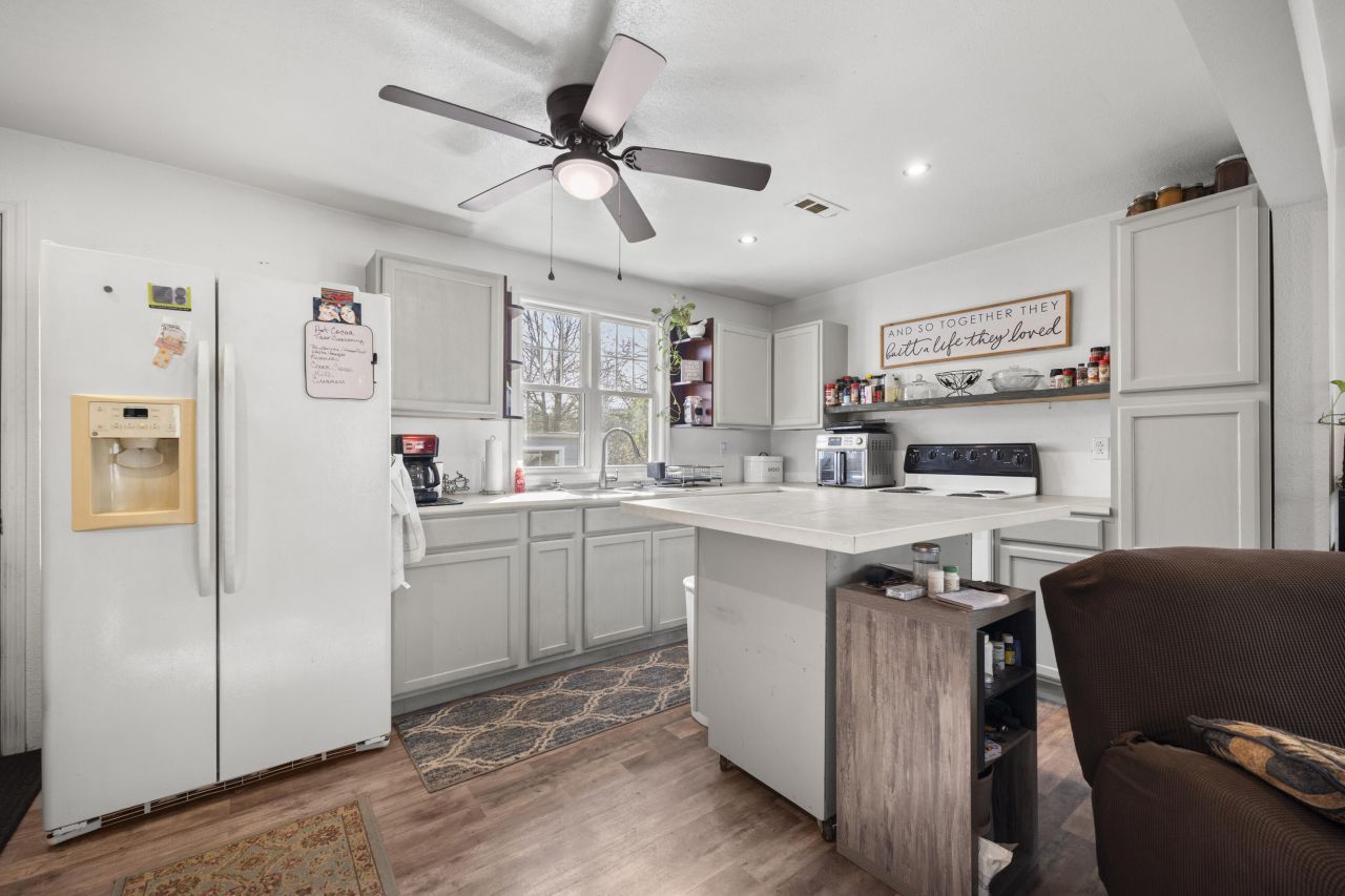 216 Mary Drive Photo 27