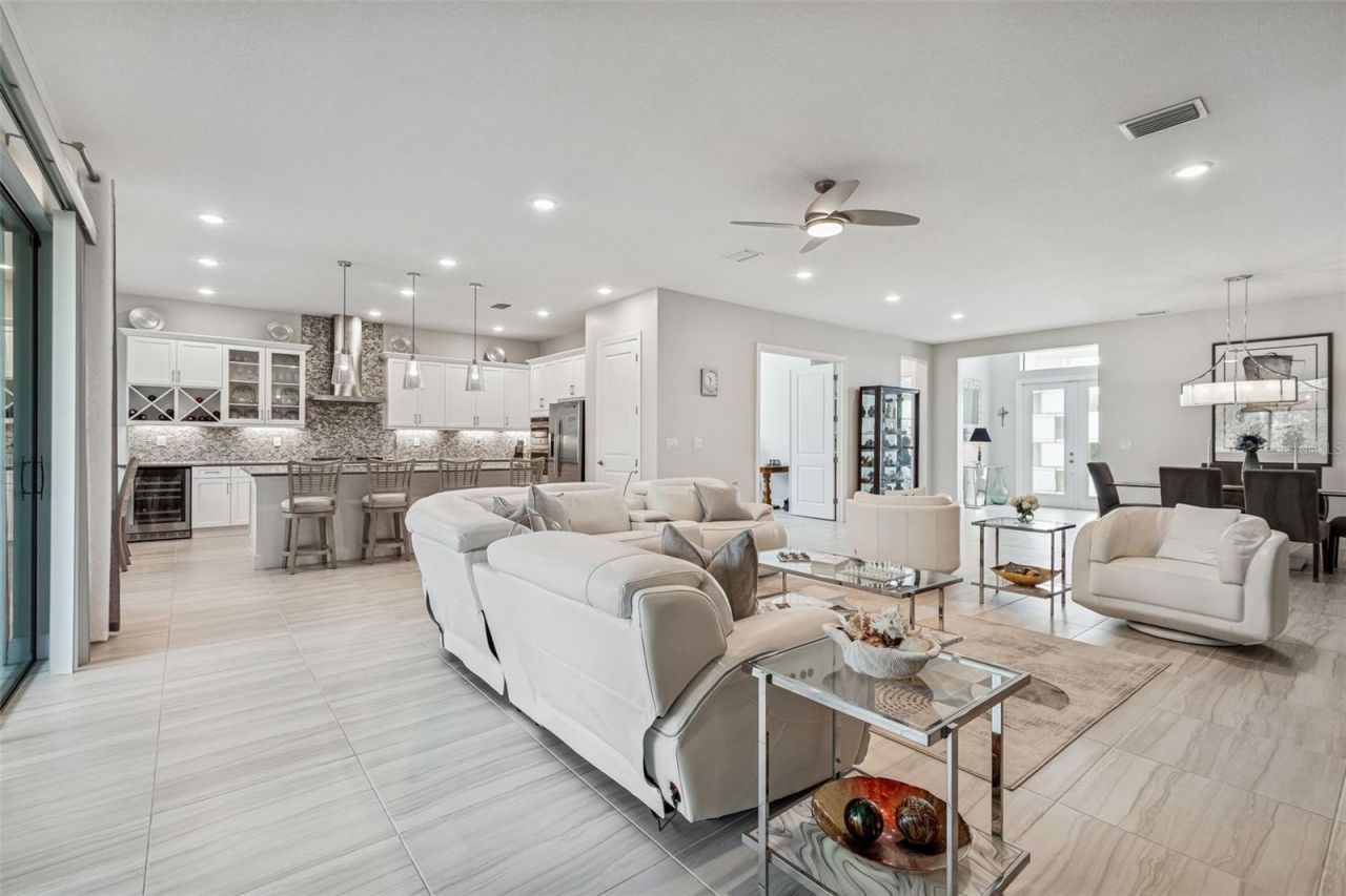 4952 Surfside Circle, Bradenton, FL 34211 Photo