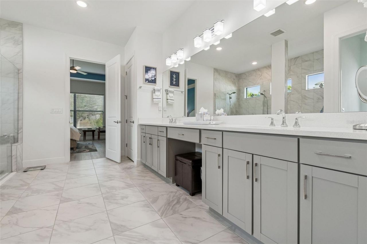 4952 Surfside Circle, Bradenton, FL 34211 Photo