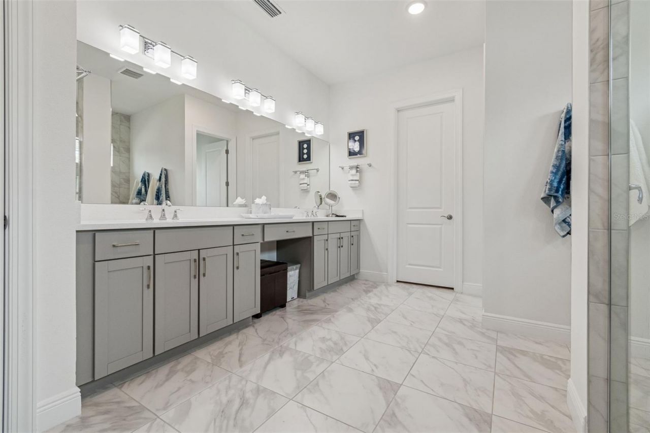 4952 Surfside Circle, Bradenton, FL 34211 Photo