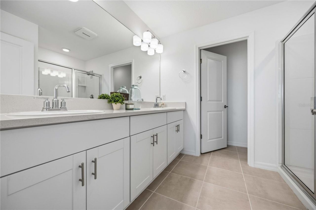 11252 Fieldstone Drive, Palmetto, FL 34221 Photo