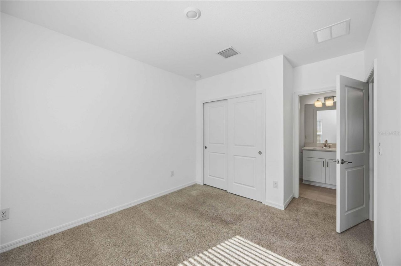 11252 Fieldstone Drive, Palmetto, FL 34221 Photo