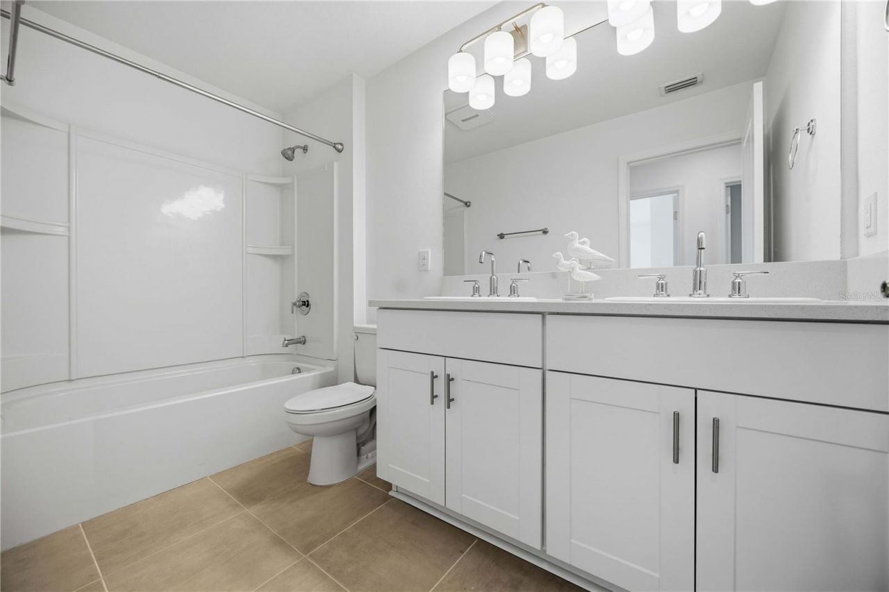 11252 Fieldstone Drive, Palmetto, FL 34221 Photo