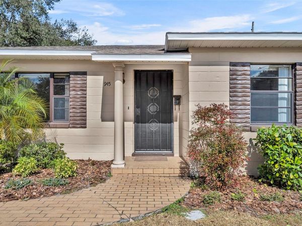 945 SHERRINGTON ROAD, ORLANDO, FL 32804
