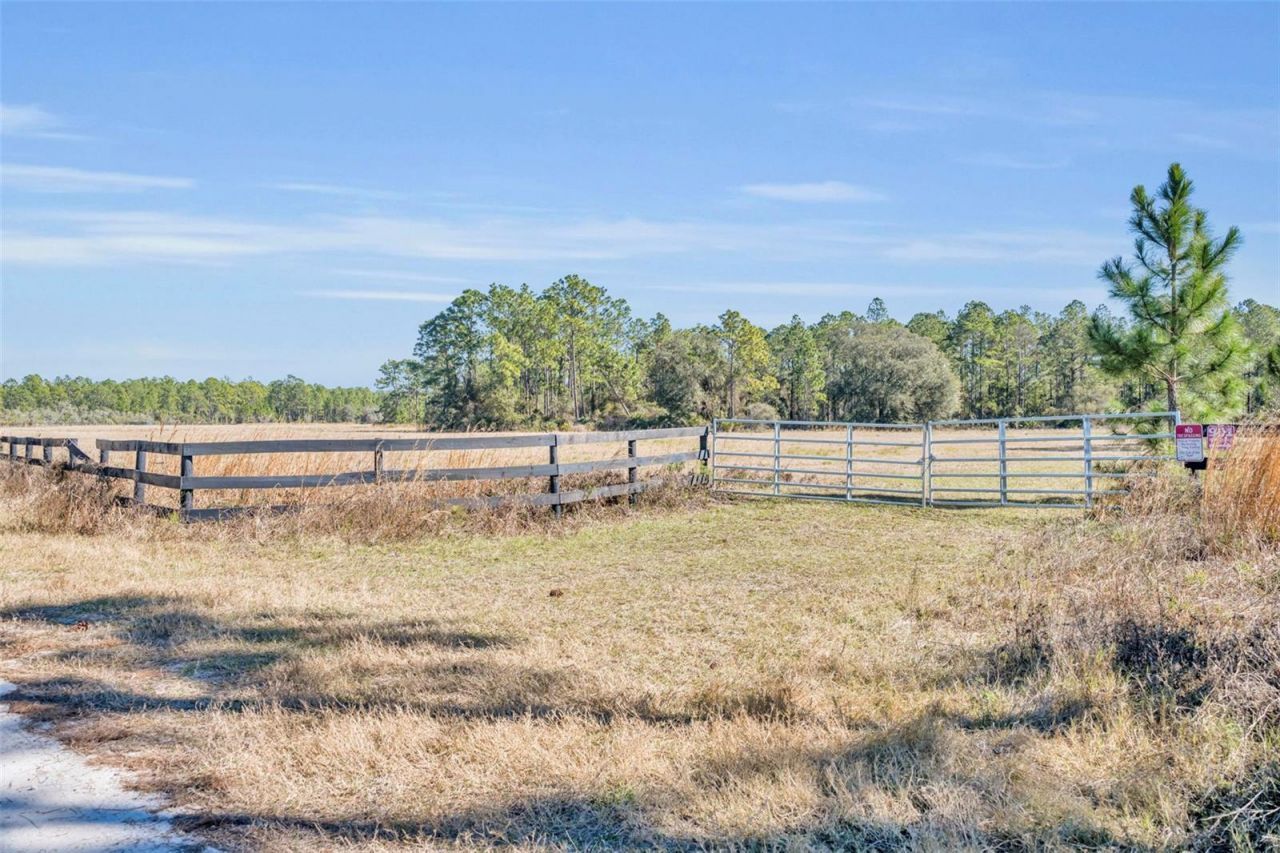 925 & 975 Keelhaul Road, Osteen, FL 32764 Photo