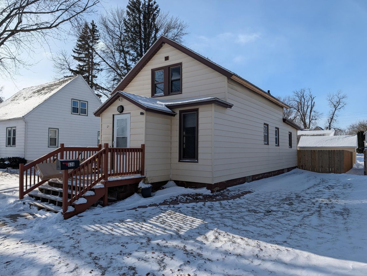 526 1st Avenue SE, Wells, MN 56097