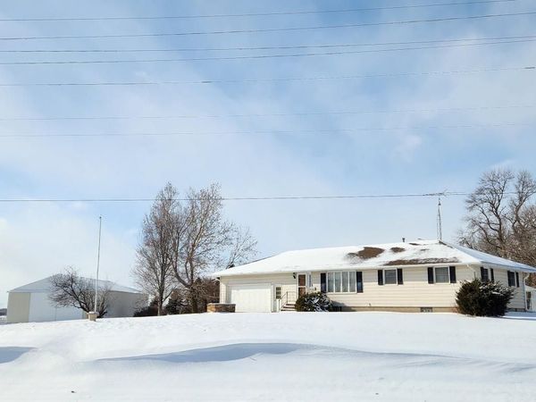 2486 Hwy 65, Sheffield, IA 50475