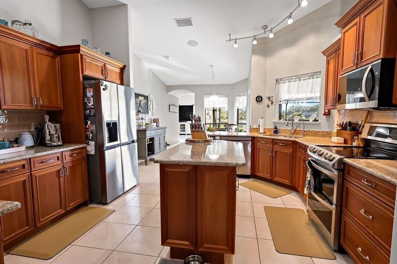 714 W Fischer Circle, Sebastian, FL 32958 Photo