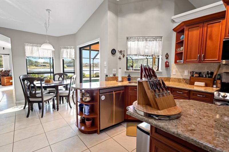 714 W Fischer Circle, Sebastian, FL 32958 Photo