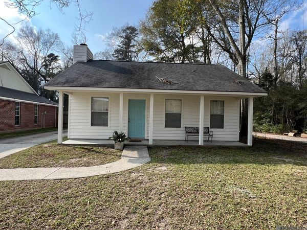 35135 Live Oak Village Rd, Denham Springs, LA 70706