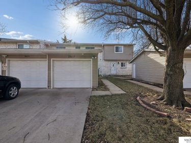2617 Piccadilly Court, Lincoln, NE 68512