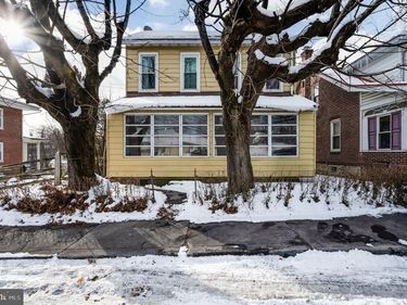 2215 MAIN STREET, MOHRSVILLE, PA 19541