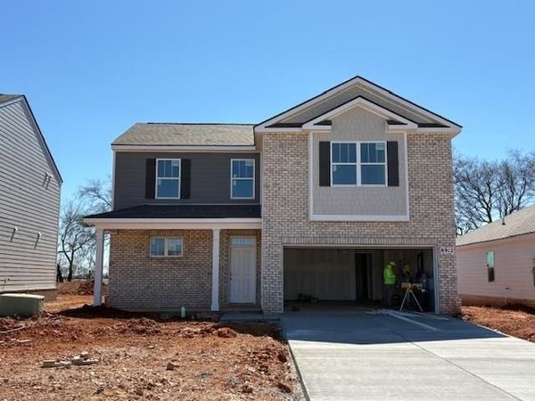 8912 Round Bale Avenue, Bowling Green, KY 42104