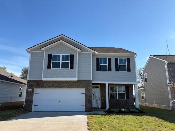8916 Round Bale Avenue , Bowling Green, KY 42104