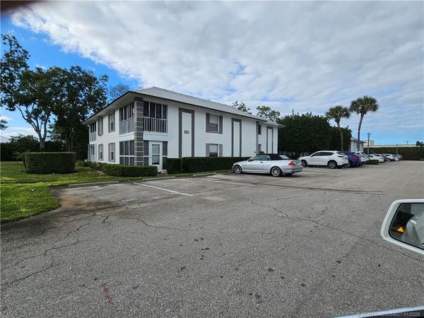 805 SE Central Parkway, Unit 16, Stuart, FL 34994