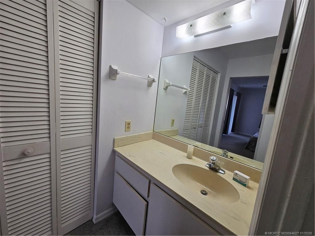 805 SE Central Parkway, Unit 16, Stuart, FL 34994 Photo