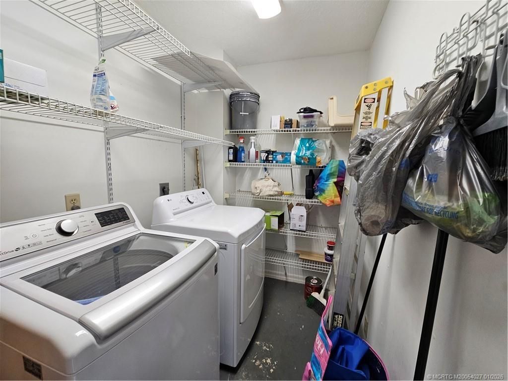 805 SE Central Parkway, Unit 16, Stuart, FL 34994 Photo