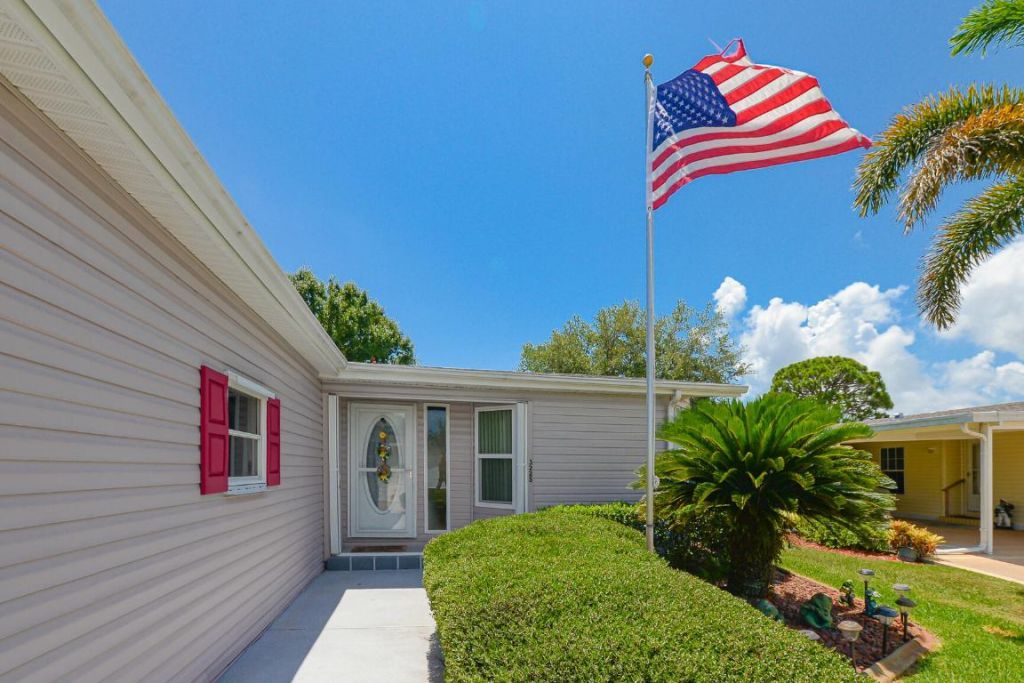 3225 Scarlet Tanager Court, Port Saint Lucie, FL 34952 Photo