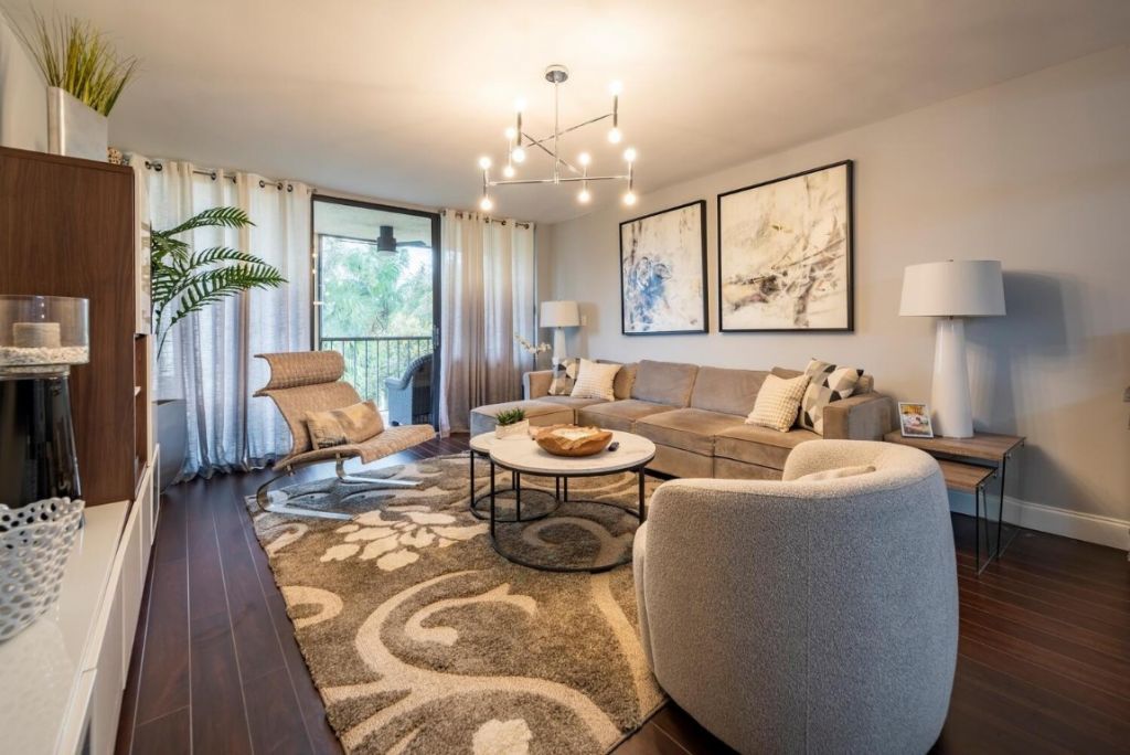 16251 Golf Club Road, Unit 305, Weston, FL 33326 Photo