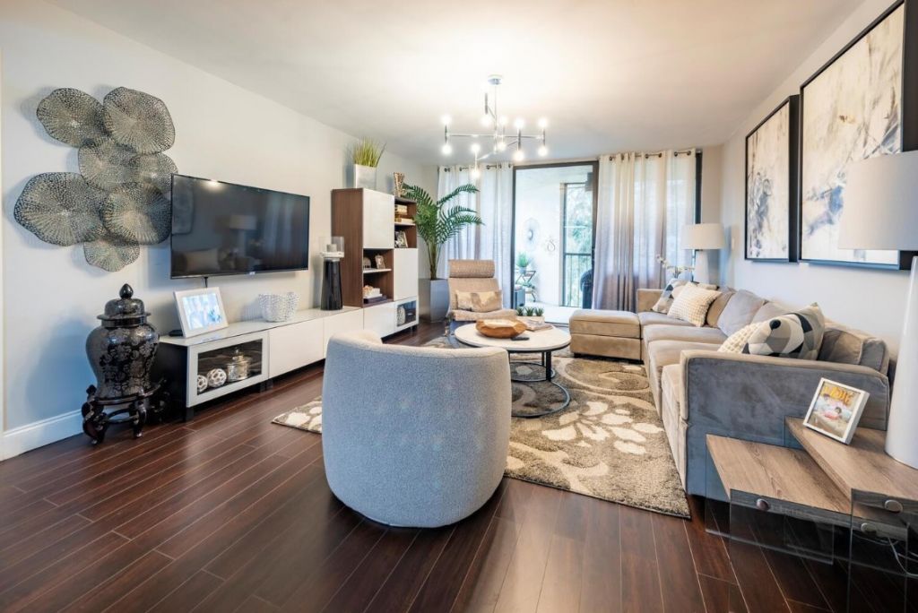 16251 Golf Club Road, Unit 305, Weston, FL 33326 Photo