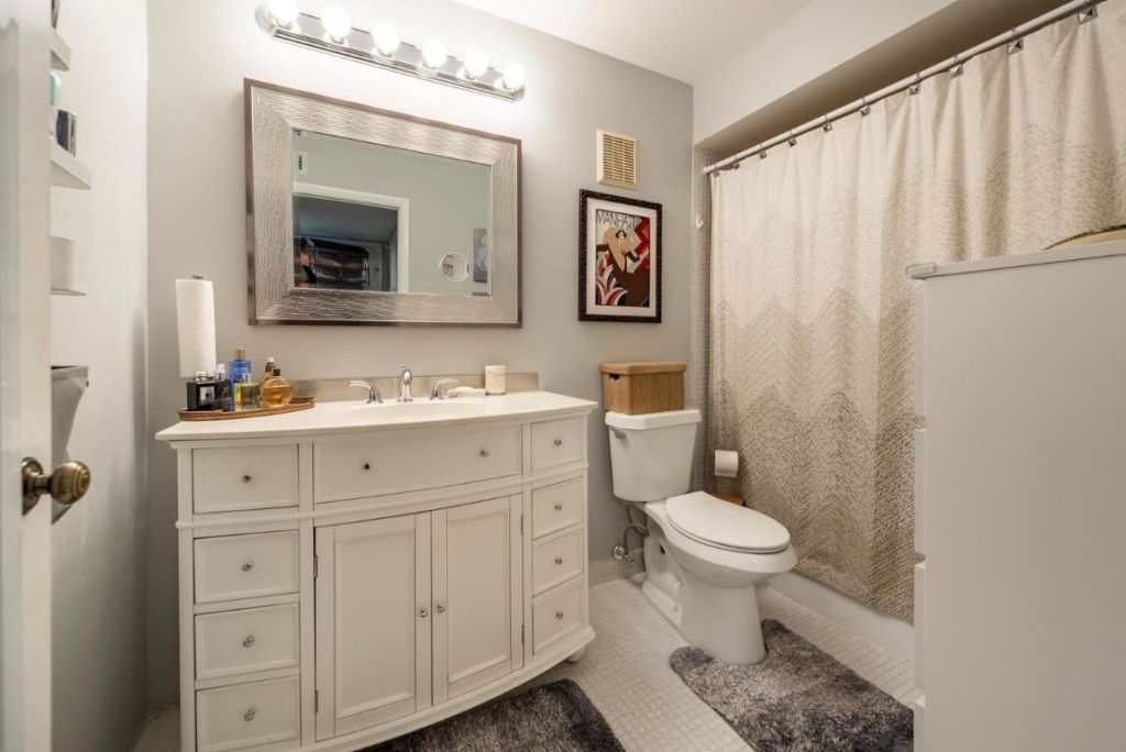 16251 Golf Club Road, Unit 305, Weston, FL 33326 Photo