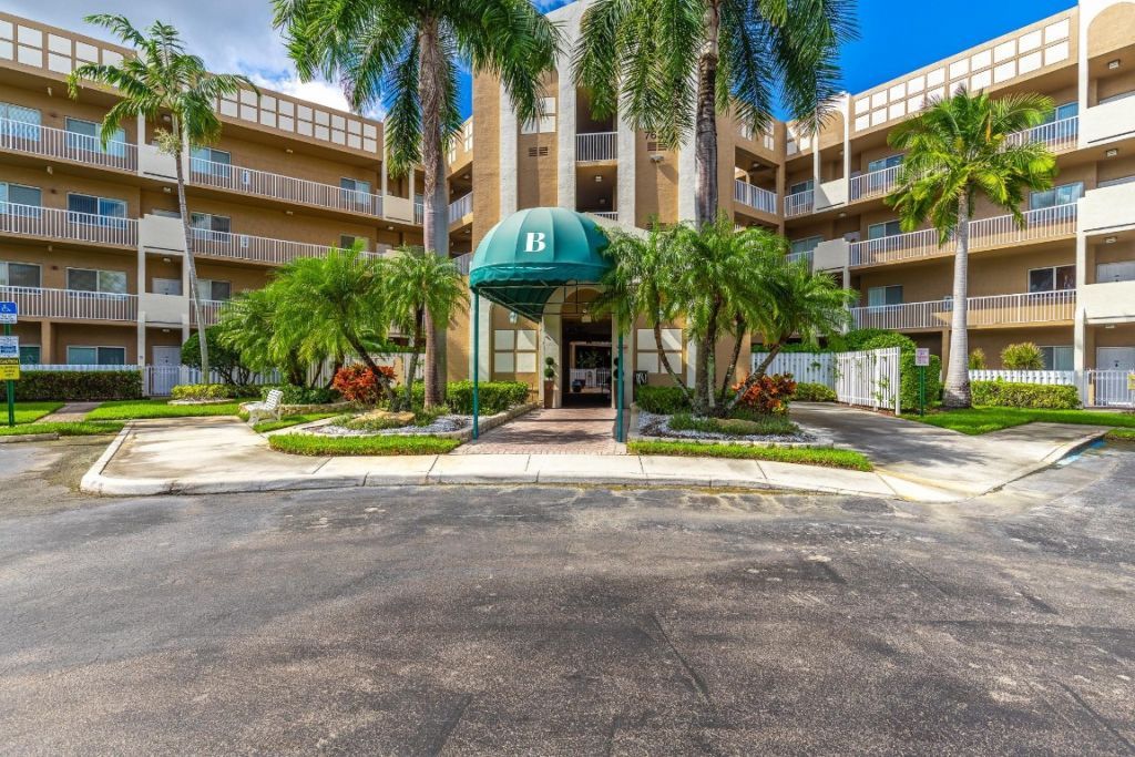 7623 Southampton Terrace, Unit 112, Tamarac, FL 33321 Photo