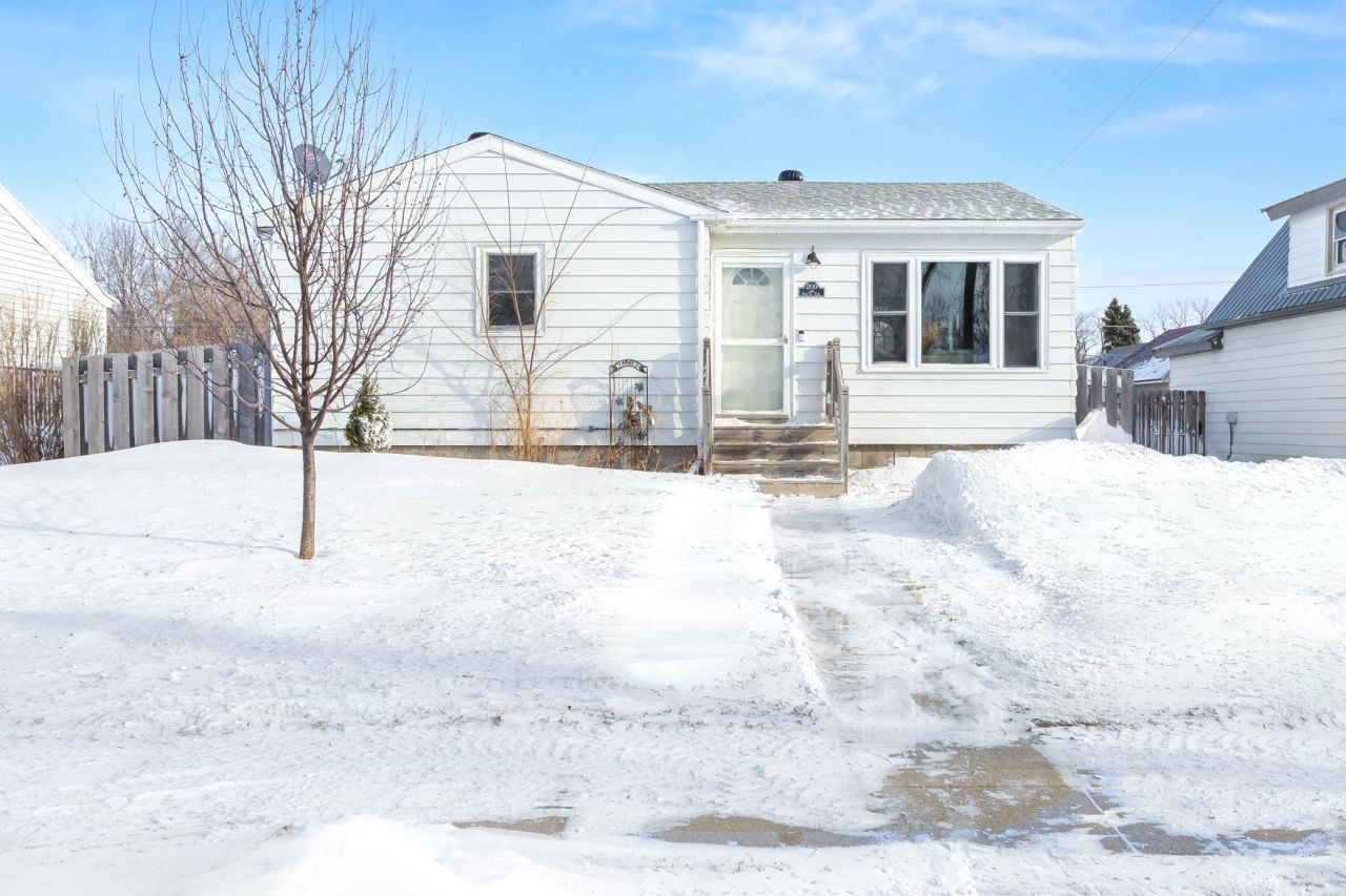 209 2nd Street Ne, Dilworth, MN 56529 Main Photo