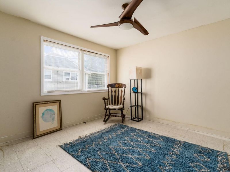 4 Oak Road, Columbus, OH 43217 Photo 12