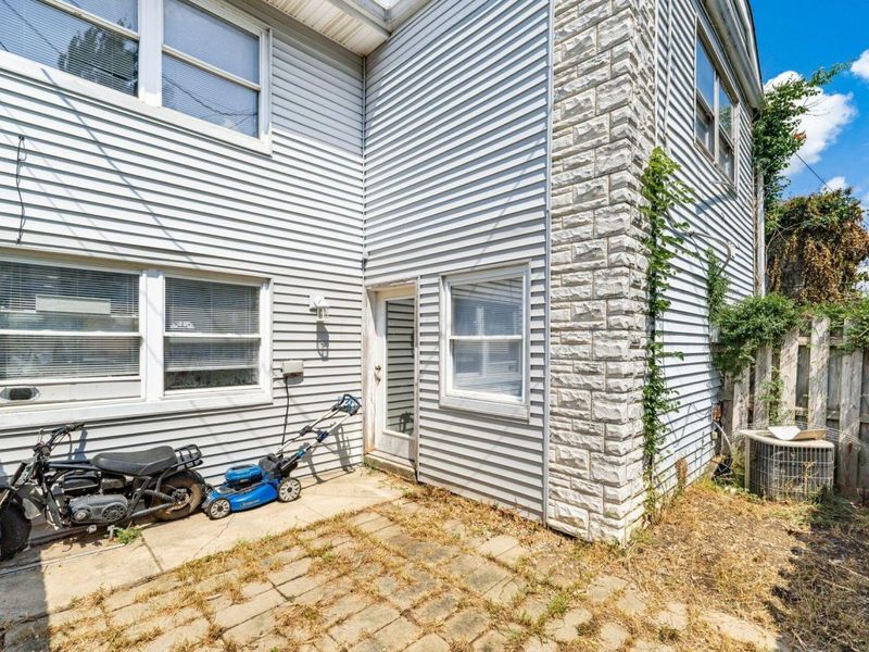 4 Oak Road, Columbus, OH 43217 Photo 13