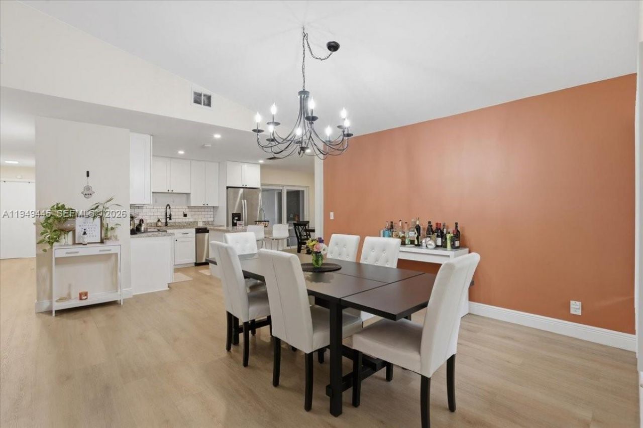 8615 Bridle Path Ct, Davie, FL 33328 Photo