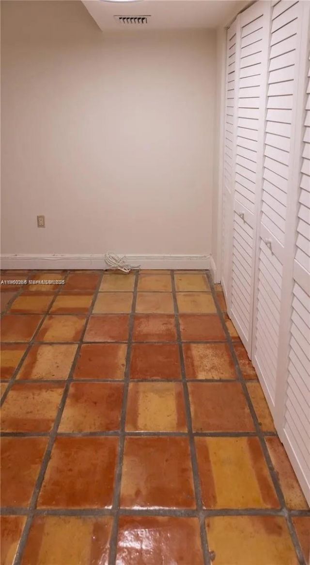 6423 Collins Ave, Unit 1101, Miami Beach, FL 33141 Photo